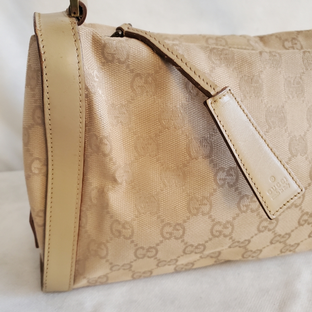 GUCCI Beige Monogram Shoulder Bag - Picture 3 of 14